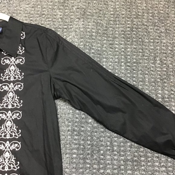 Embroidered Button Front Shirt-NWOT - Picture 2 of 7